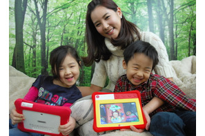 【韓国スマートママ 2/3】タブレットPC向け学習アプリ＋本の組合せが人気 画像