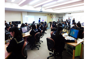 日本マイクロソフトなど、プログラムを自分で書く楽しさを女子中高生に伝授 画像