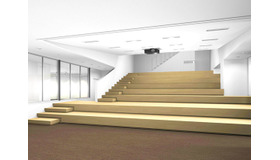 【2F サクセス･ホール】　講演会や特別授業など様々なイベントを開催する多目的ホール。階段状のオープンな作りで、200インチの巨大スクリーンも備えている