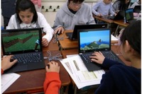小学校の正規授業に「Minecraft」導入、猿楽小学校の挑戦