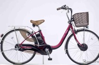乗ったまま充電できる、パナソニックの電動アシスト自転車 画像