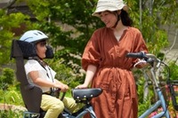 自転車用チャイルドシート発売、子供の頭部の重症化リスクを軽減 画像