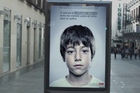 大人に見えない子ども向け広告、スペインの児童保護団体が活用 画像