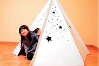 子どもが遊べる組み立て式テント発売…産学連携で近大生ら制作 画像