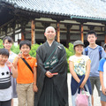 元興寺で記念撮影