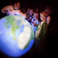 デジタル地球儀「触れる地球」