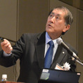 2019年6月6日、NEE2019の基調講演「日本の研究大学が世界のリーディング大学になるための戦略」に登壇する田中愛治氏