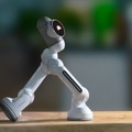 プログラミングとロボット工学を学べる教育おもちゃClicBot