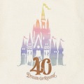 パーカー8,800円 As to Disney artwork, logos and properties： (C) Disney