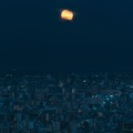 2023年10月の満月に撮影した月と夜景