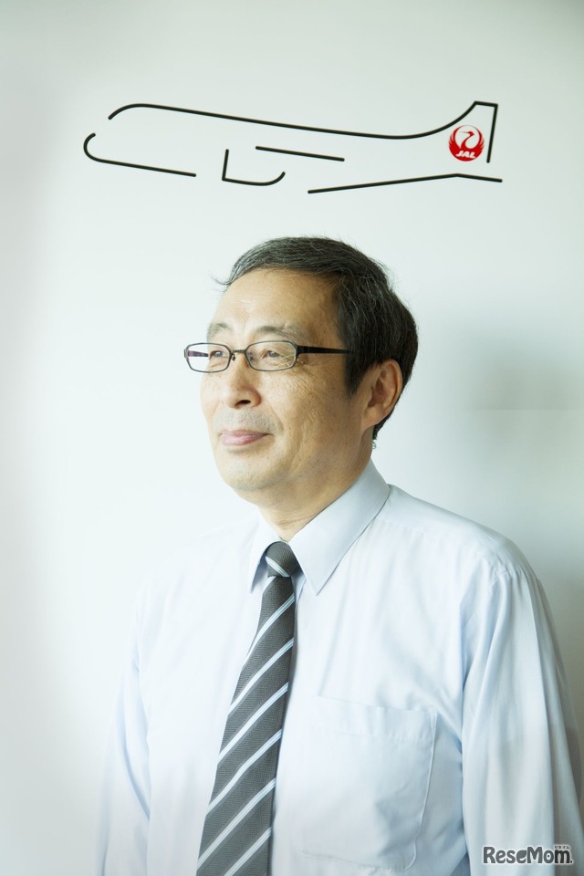 JALの空育「JAL STEAM SCHOOL」カリキュラム監修者　技術者：阿部和利氏（1958年生まれ。JALで整備、技術部門を中心に35年の経験をもつ）