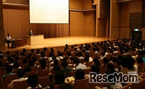 昨年度：主要大学説明会2011（大阪・岡山・東京・札幌）の様子2