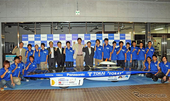 東海大学チャレンジセンター「ライトパワープロジェクト」のソーラーカーチーム