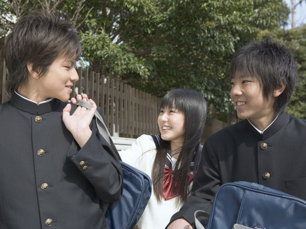 10年間の Jk 制服比較 懐かしのソックタッチや短めスカート リセマム