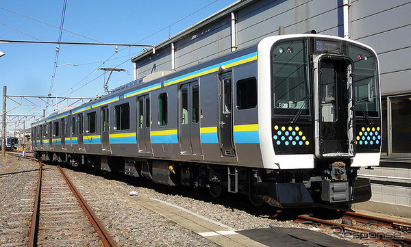 JR千葉エリアの新型E131系新旧電車が混在するローカル線