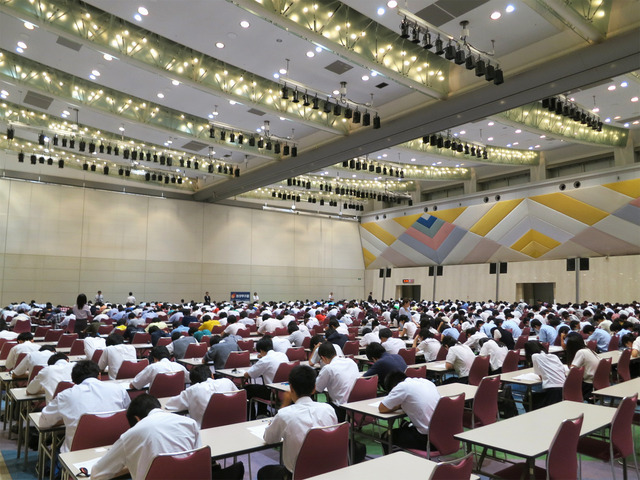 「数学甲子園2016」予選のようす