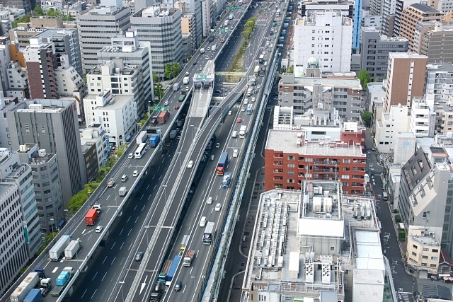 夏休み17 お盆帰省ラッシュ 首都高渋滞ピーク 東北 関越 東名の渋滞予想 リセマム