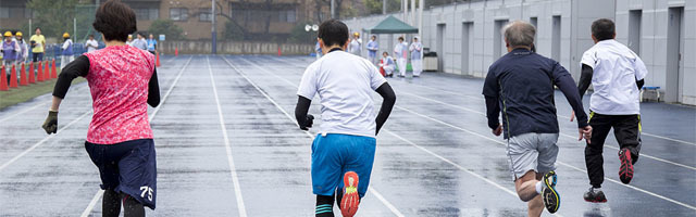 懐かしの50m走や反復横跳びに挑戦！「オトナのスポーツテスト」開催