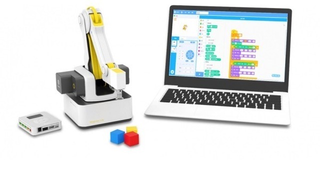 K-12向け教育用ロボットアームDOBOTの新製品Magician Lite