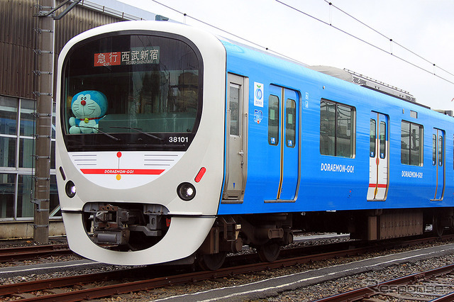 西武鉄道30000系「DORAEMON－GO！」