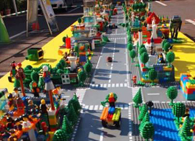 10万個のレゴブロックで未来の街を作る 10 オークラランド住宅公園で開催 リセマム