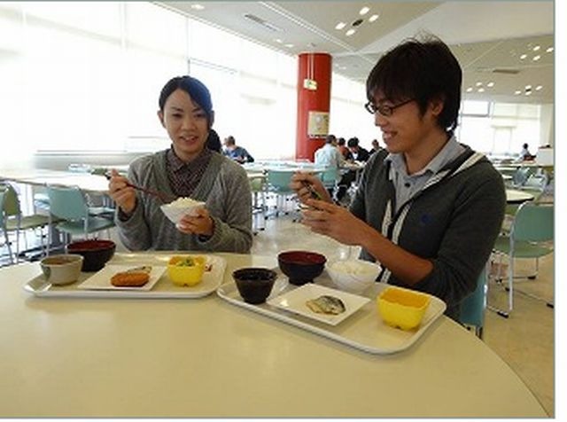 大学食堂で 100円朝食 を提供し 学生に好評 リセマム