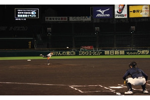 甲子園のマウンドでピッチング＆プロが撮影「ナイターマウンド投球イベント」10/27-28 画像