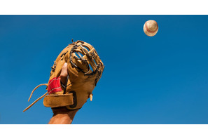 【高校野球2025夏】日大三が14年ぶり決勝進出、延長10回勝ち越し 画像