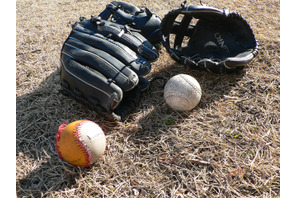 公園でキャッチボールできたらいいね、プロ野球5球団が連携プロジェクト開始 画像