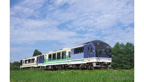通常は乗車券のほかに乗車整理券も必要な、会津鉄道の「お座トロ展望列車」。展望車とトロッコ車からなる2両編成で運行されている。