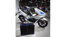 2018年下半期にホンダが市販を予定するEVバイク「PCXエレクトリック」