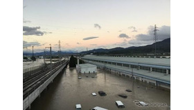E7系やW7系などが浸水した長野新幹線車両センター。この影響で、北陸新幹線が全線復旧しても、運行本数は従来の5～6割程度になる見込み。