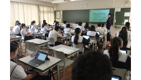 ClassPad.netを活用して関数という抽象的な概念を、自らの体験をもって楽しみながら学んでいく。