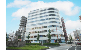 八洲学園大学 キャンパス外観