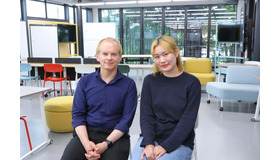 三田国際科学学園ジャスティン・ブラワー先生と卒業生の洲﨑詩さん