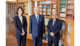 東京私立中学高等学校協会・会長の近藤彰郎先生（中央）と、神奈川県私立中学高等学校協会・理事長の工藤誠一先生（右）、日能研副社長の茂呂真理子氏（左）