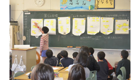 特別授業を受ける子どもたち
