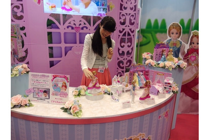 東京おもちゃショー2015開幕、キャラクターとアナログ型玩具が人気 画像
