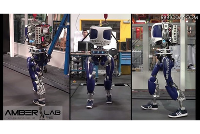 まるで人間？ スニーカーで歩くロボット「DURUS」米ジョージア工科大 画像