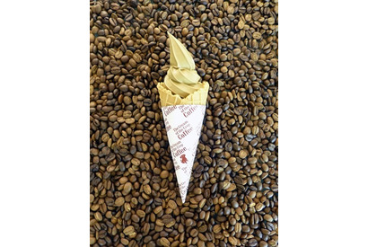 人気のコーヒー牛乳ソフトクリームが銀座三越に登場 画像