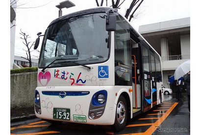 羽村市のEVバス運行開始、全国初の定期路線導入 画像