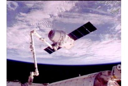 NASA、民間企業 宇宙船のISSドッキング成功を発表 画像