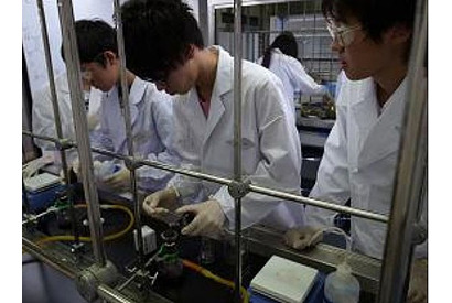 埼玉大学で科学実験、高校生対象のサイエンススクールを9/28に開催 画像