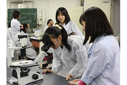 女子中高生対象「科学のマドンナ」プロジェクト…東京理科大で実験体験 画像