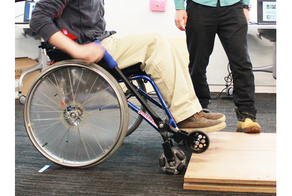 芝浦工業大と川口市の企業共同、6輪車いすを開発 画像
