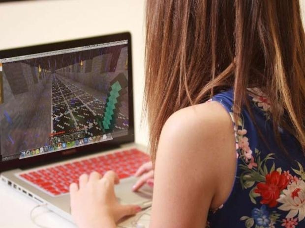 英国で子ども向け Minecraft 学習キャンプ開催 リセマム