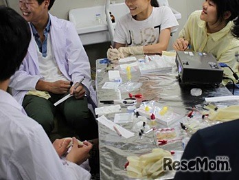 実験教室（昨年の様子）