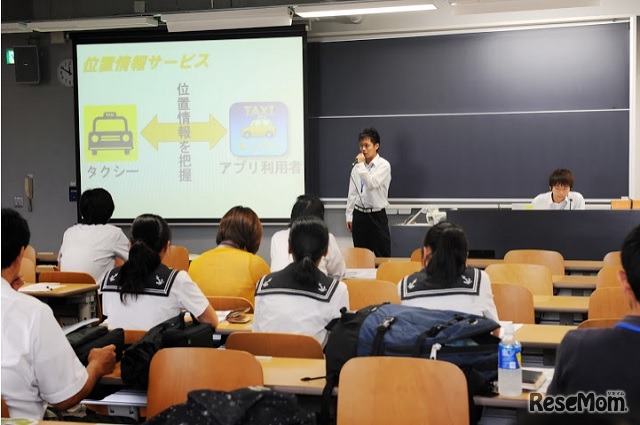 最終審査会（2013年開催の様子）