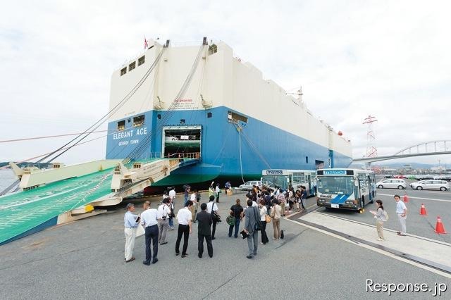 マツダ船積み見学会（2010年）