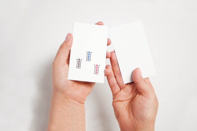 あらら、試験官の中にボールが!?